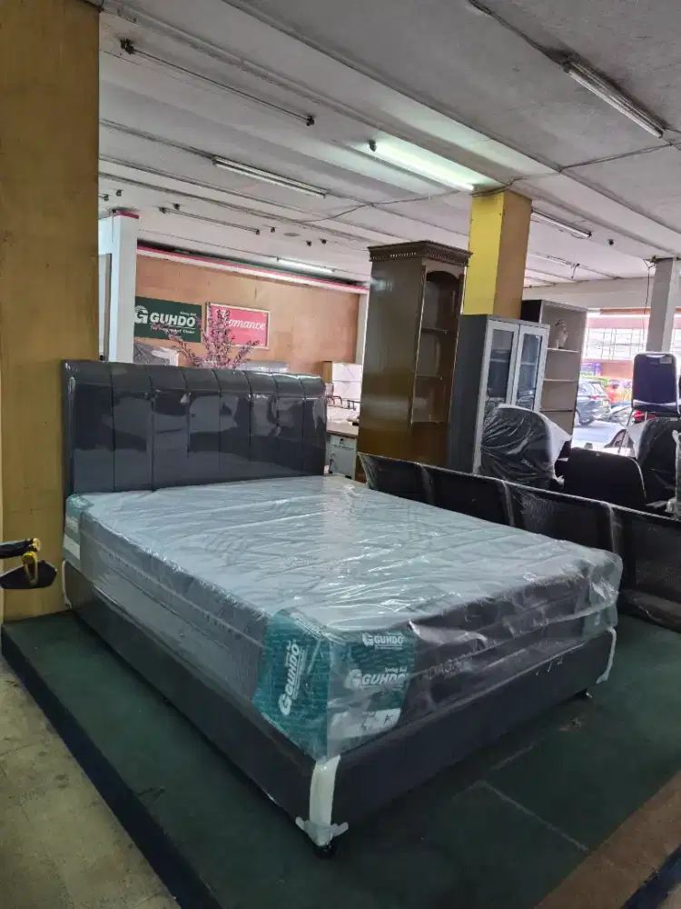 SET Divan + Kasur- GUHDO Springbed PlushTop 160- Ranjang- Tempat Tidur
