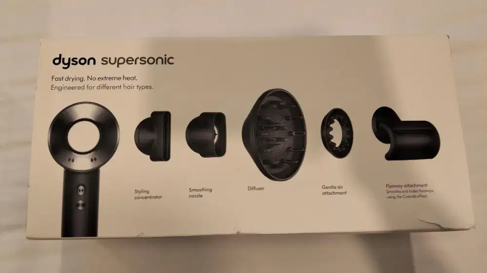Hairdryer dyson supersonic hd08