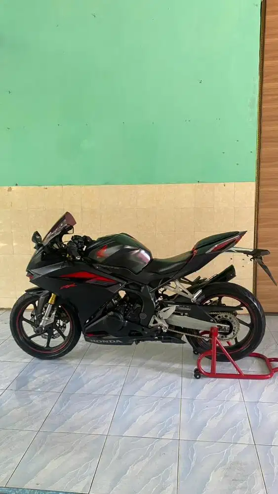 Honda CBR 250 RR ABS Mat Black Gunpowder Tahun 2016