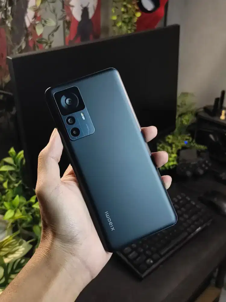 Xiaomi 12T 5G 8/256GB Resmi Fullset No Minus - Charger 120W