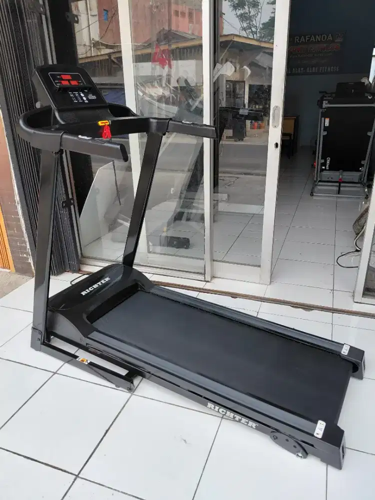 Treadmill Richter Kondisi 95% Baru