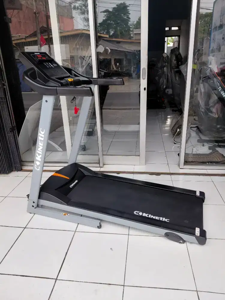 Treadmill Kinetic Kondisi 95% Baru