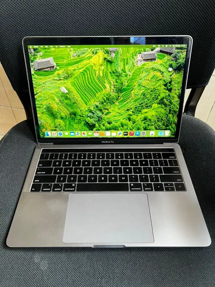 Macbook Pro 2018 Touchbar Ram 16Gb ssd 512Gb