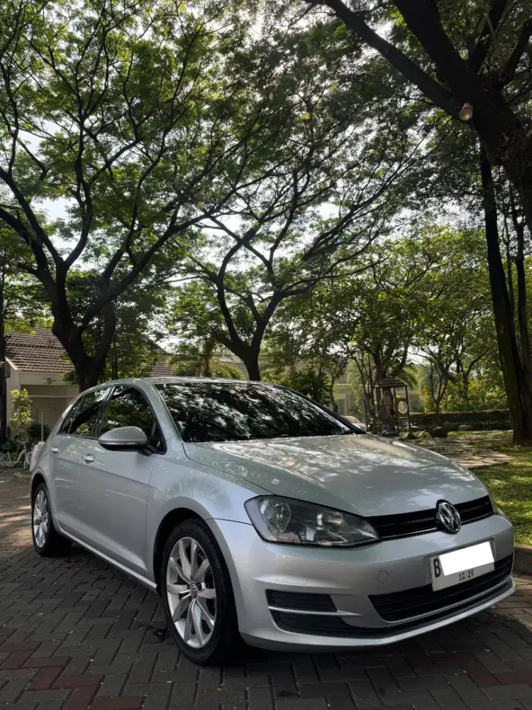 VOLKSWAGEN GOLF 1.2 TSI 2014 AT