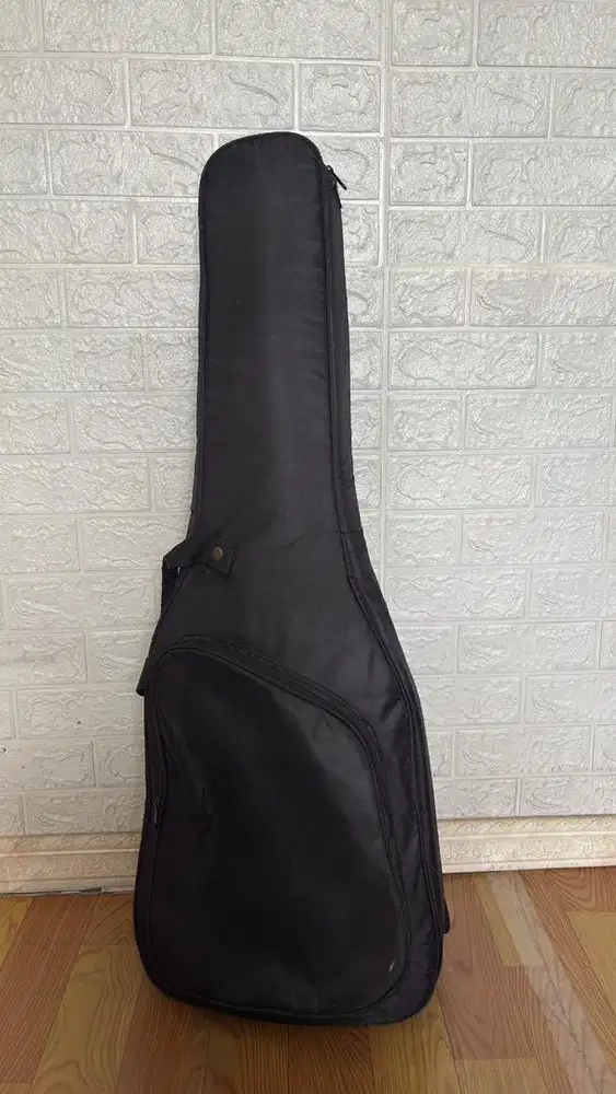 Gitar Gibson + Ampli Brian Mulus, Siap Pakai!