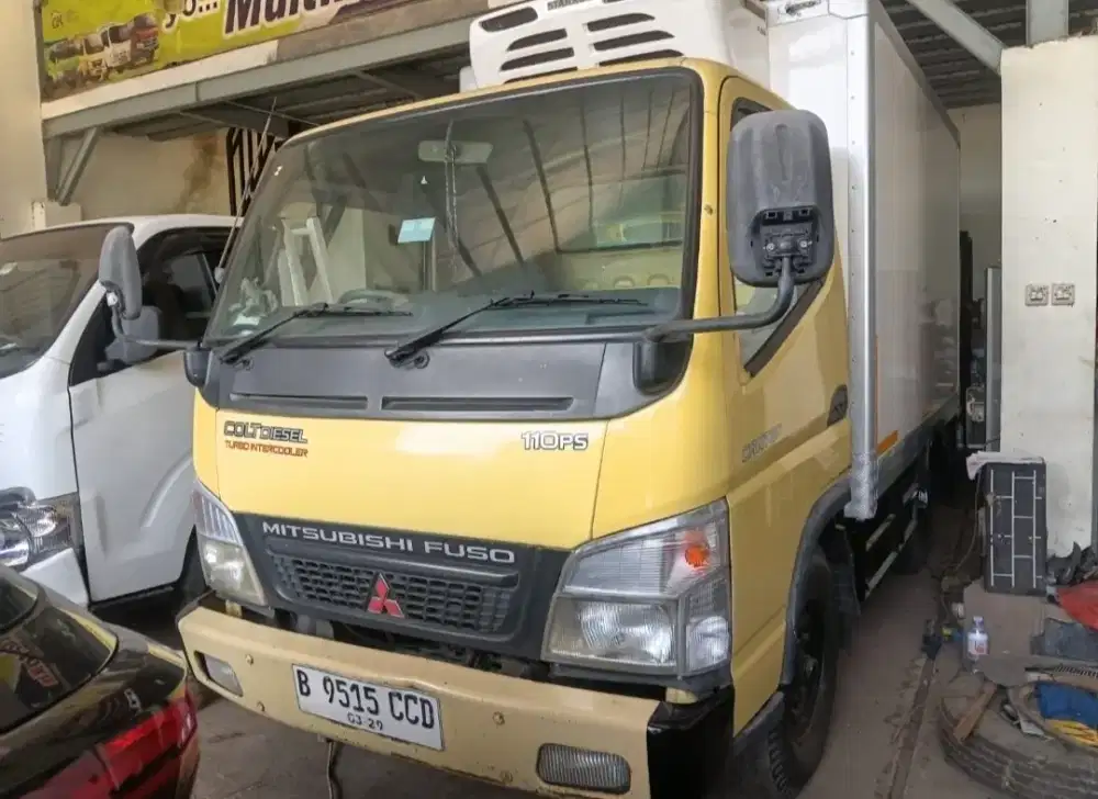 Mitsubishi Colt Diesel Frezzer 2014 Box Freezer Engkel Canter 110 ps