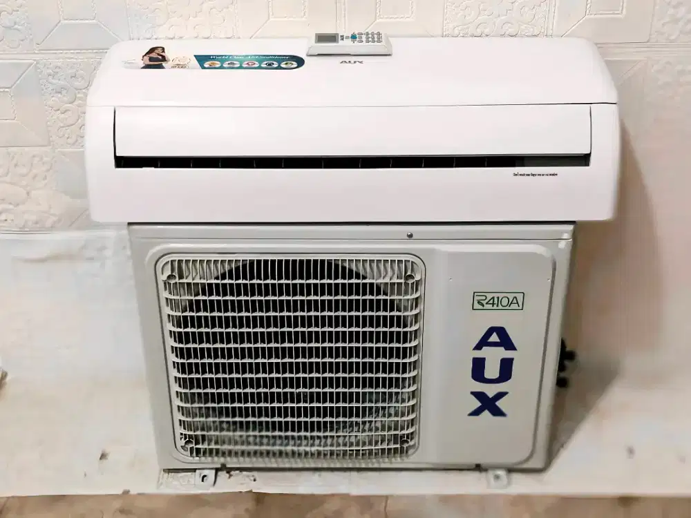 AC AUX 1 1/2 PK TERIMA DINGIN