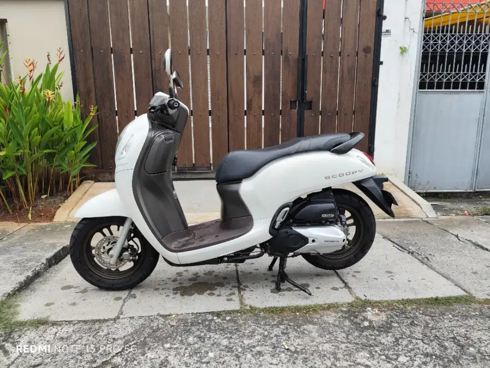 Honda scoopy Prestige 2024 b dki km low istimewa