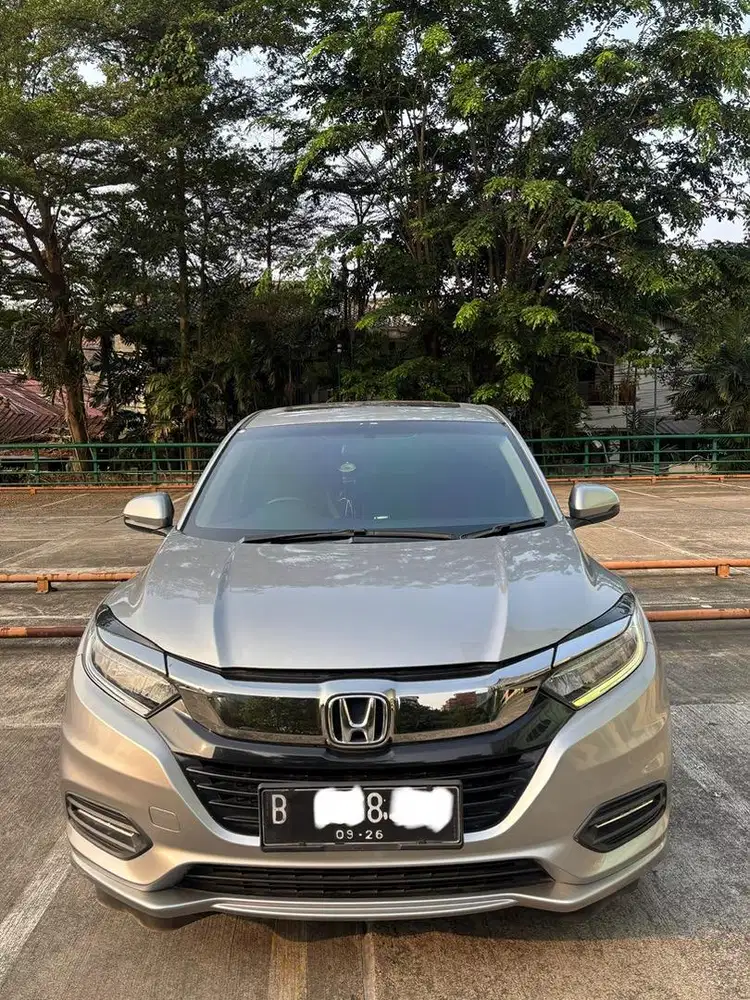 Honda HR-V 1.8 Prestige 2021 Silver  Pajak Panjang 2027 Tgn 1