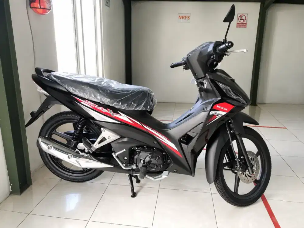 HONDA REVO X BLACK