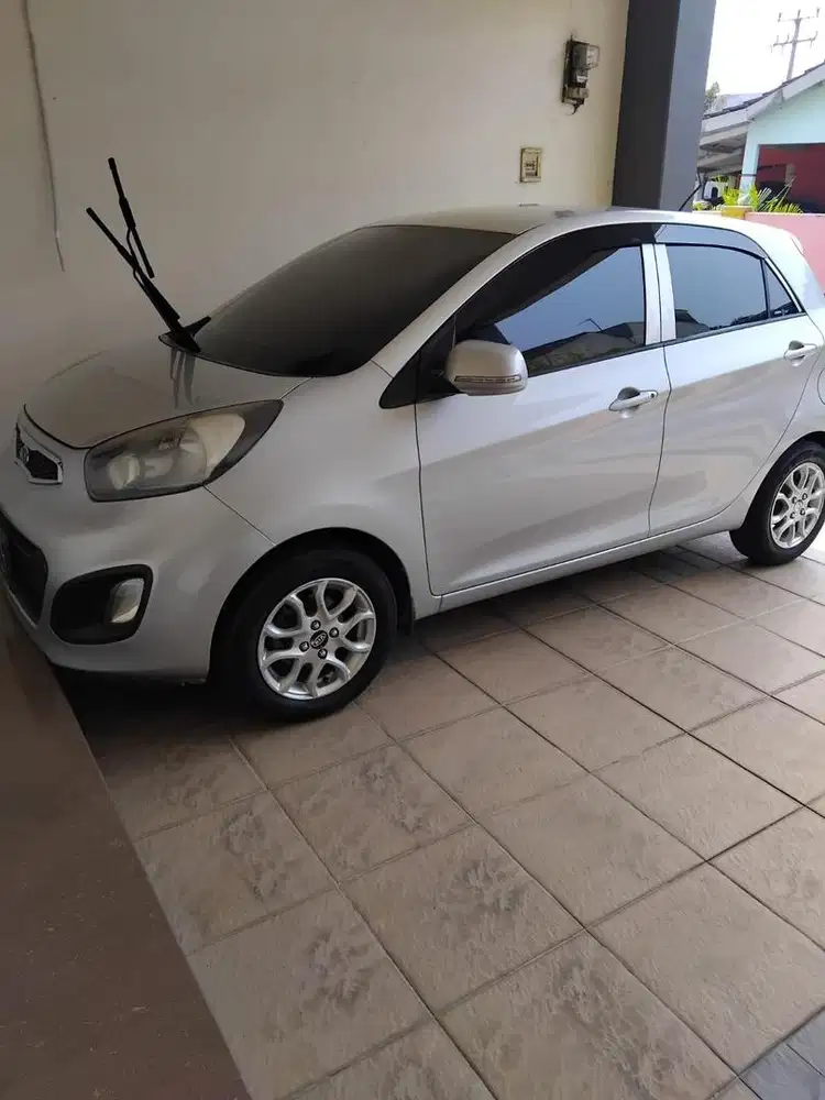 PICANTO SE MT SILVER 2012