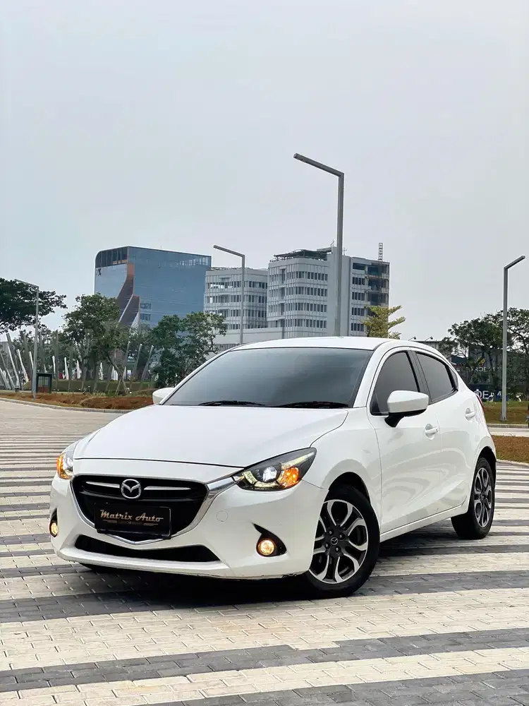 MAZDA 2 R SKYACTIV AT 2014 LOW KM ISTIMEWA