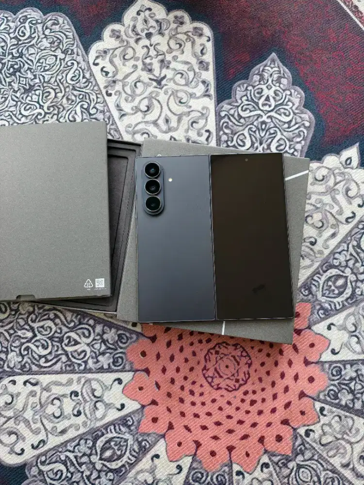 Samsjng z fold 7 black 512gb fullset like new