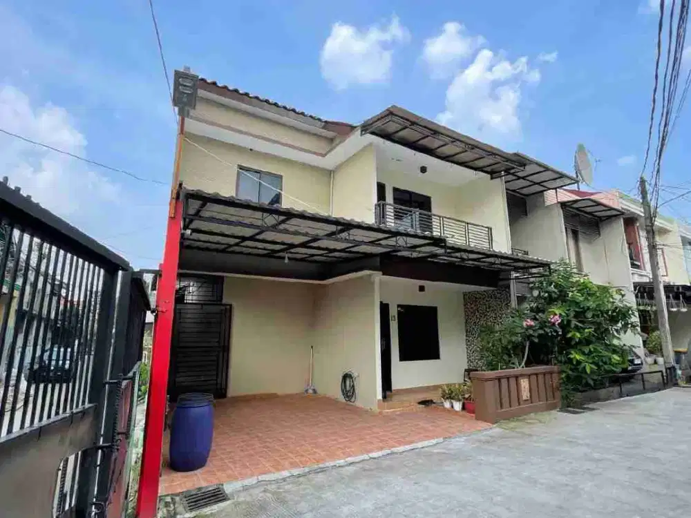 rumah scond tanah luas di belakang RS pasar rebo