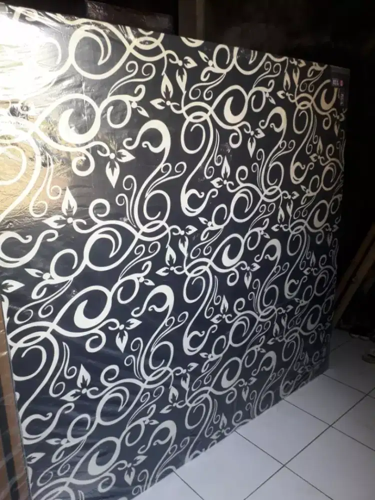 Kasur royal baru
