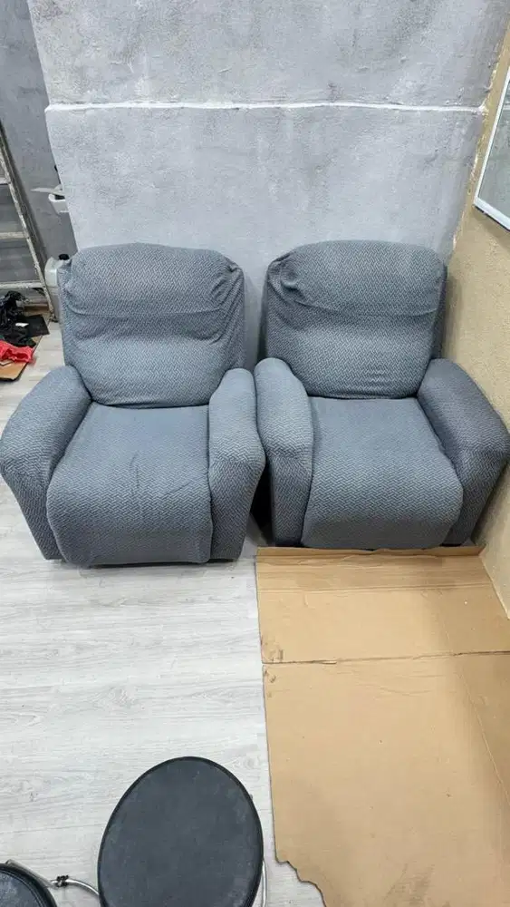 SOFA RECLINER BEKAS