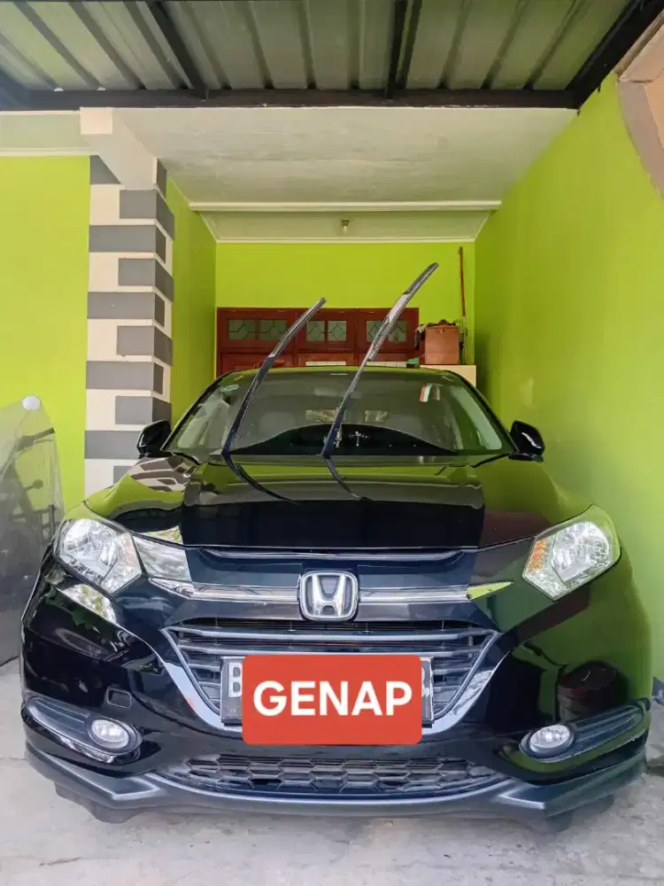 HR-V Hitam E CVT 2017