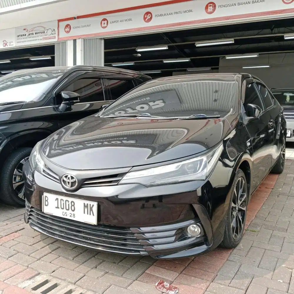 Toyota COROLLA ALTIS 1.8 V AT 2018 - HITAM
