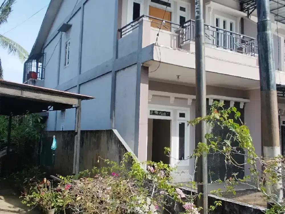 Rumah 2 Lantai Lokasi SungaI Raya Pontianak