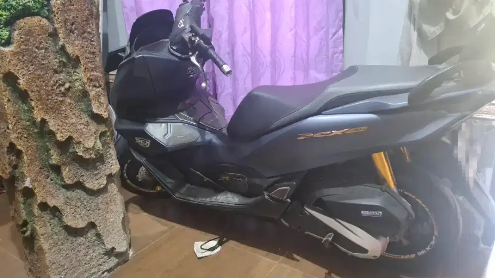 Honda PCX 160 ABS 2021 mulus mesin dan body karena jarang di pakai