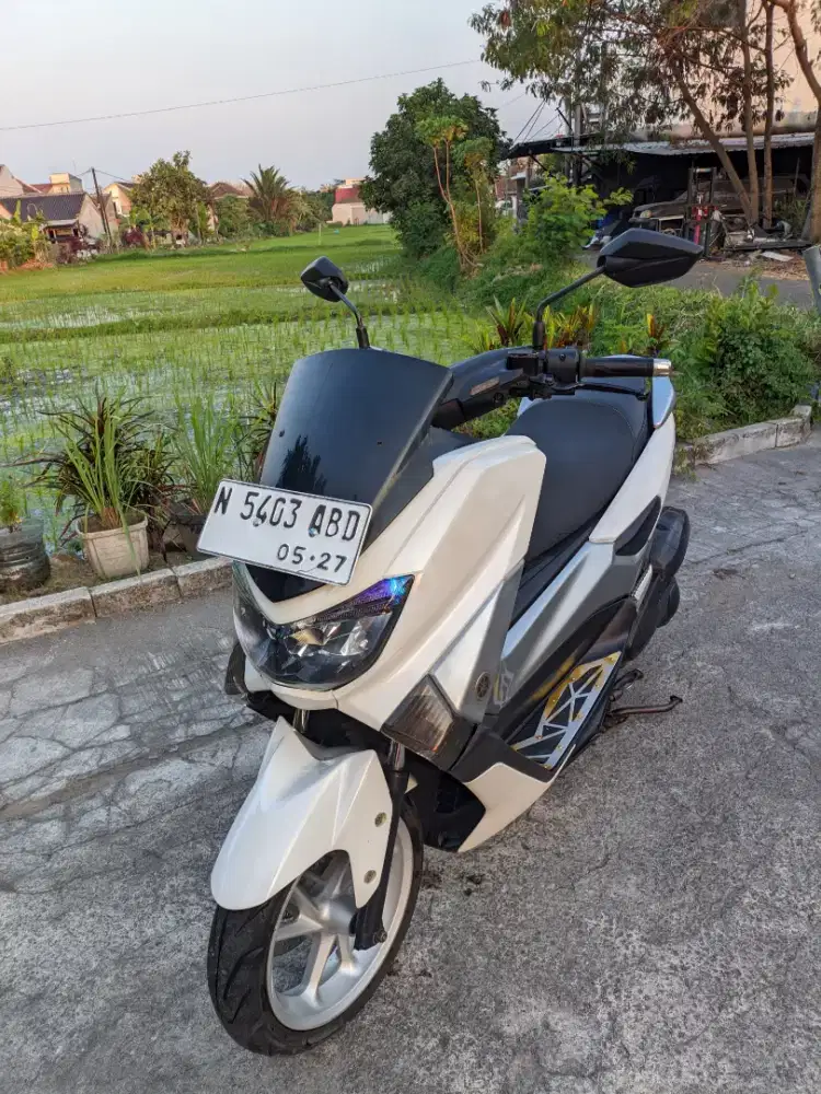 nmax 2017  putih metalic