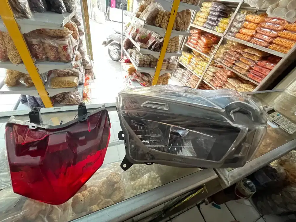 Lampu ori vario 125 thn 2024 +kontak ori vario kzr + vario gen 2