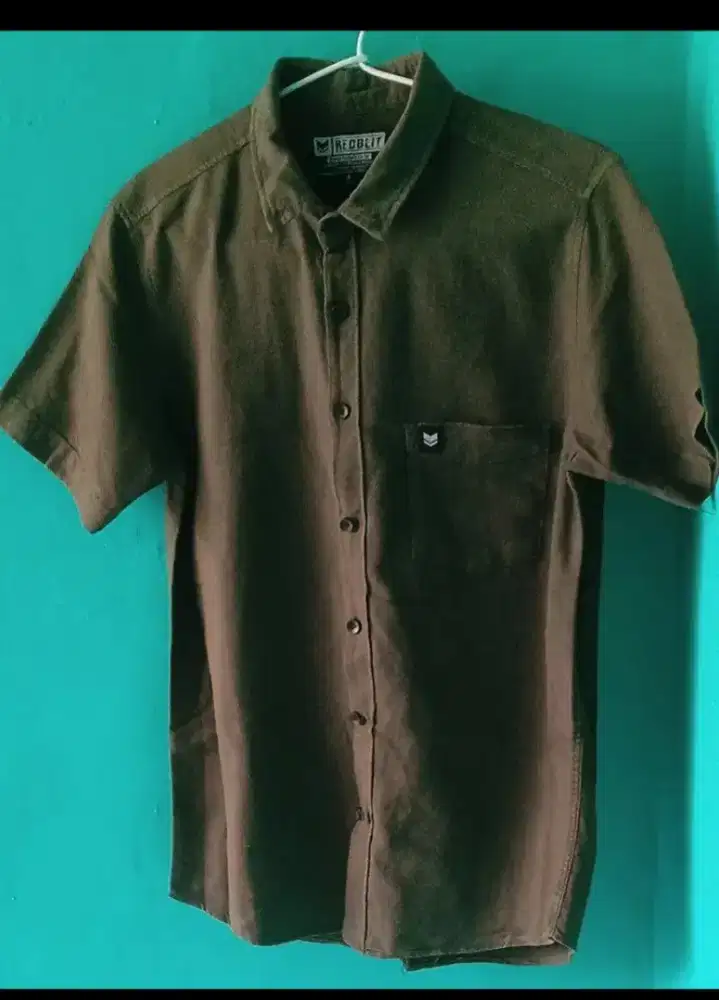 Kemeja Lengan Pendek