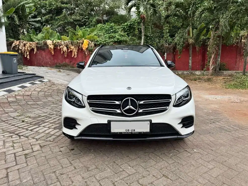 Mercedes-Benz GLC200 2019 Bensin