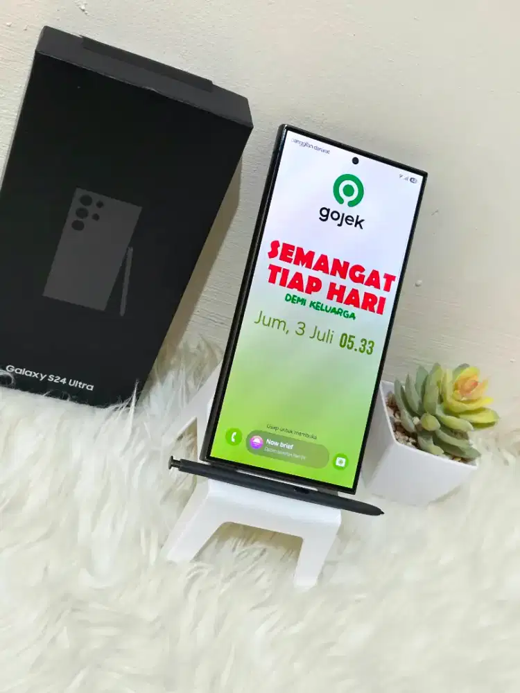 Samsung S24 Ultra 256GB Hitam Apik Komplit