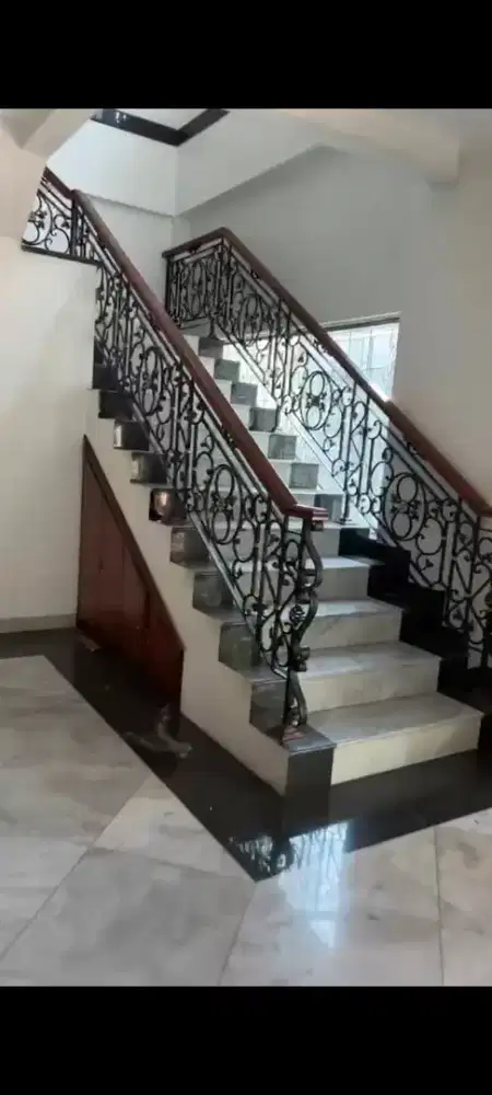 Railing tangga besi tempa Antik ex rumah mewah