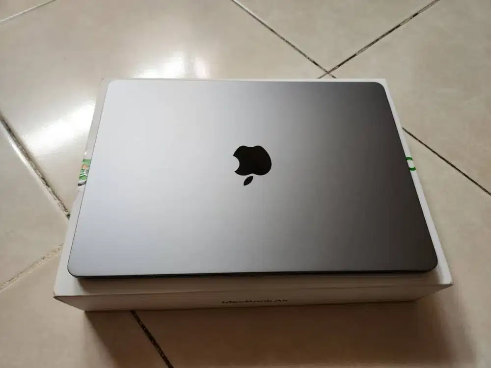 Macbook Air M3 8/256 13 Inch