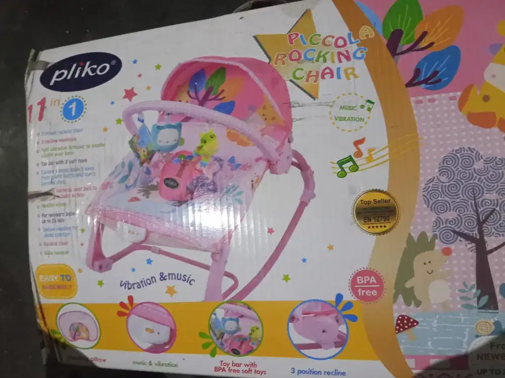 kursi goyang baby merk pliko