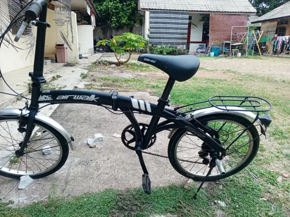 Sepeda lipat airwalk 20 inch