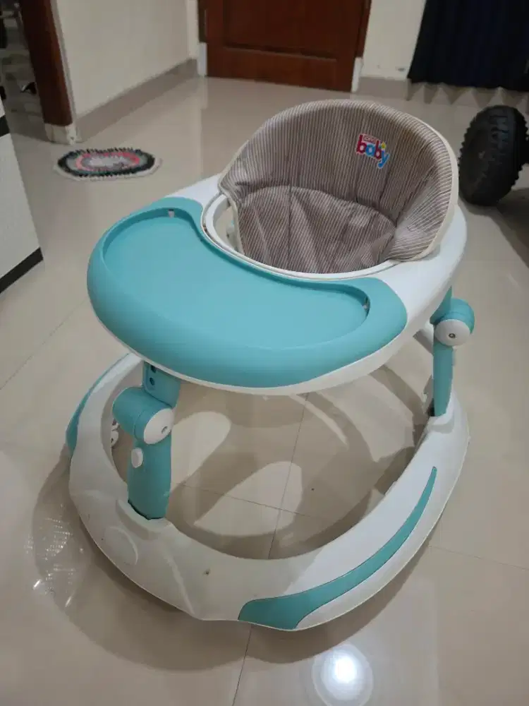 Baby walker iora