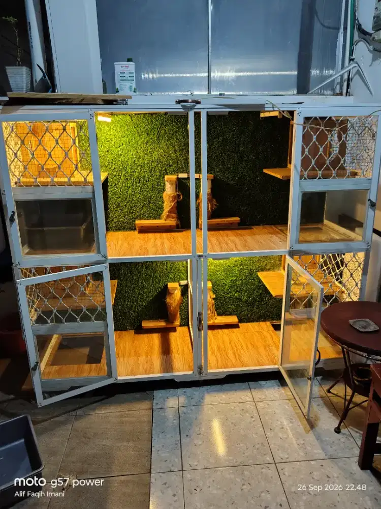 Kandang alumunium jumbo 4 pintu second bekas like new preloved