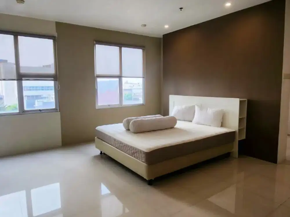 Disewakan Casablanca Mansion 1 Br Besar dan Luas (Renov dari 3Br) Lantai Rendah