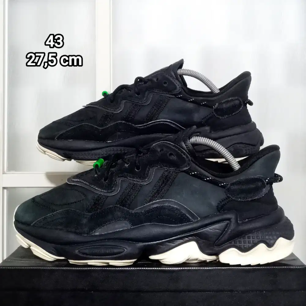 Adidas Ozweego Kulit Hitam