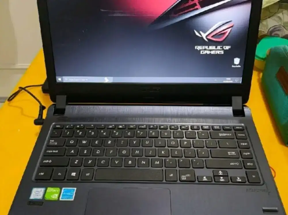 ASUS PRO P1440 Core i5 8250U RAM 4GB DDR4  HDD 1TB