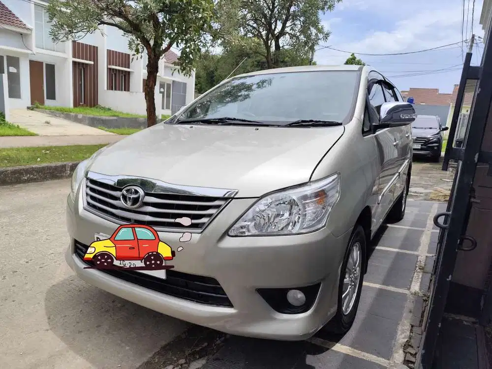 Toyota Kijang Innova 2011 Bensin