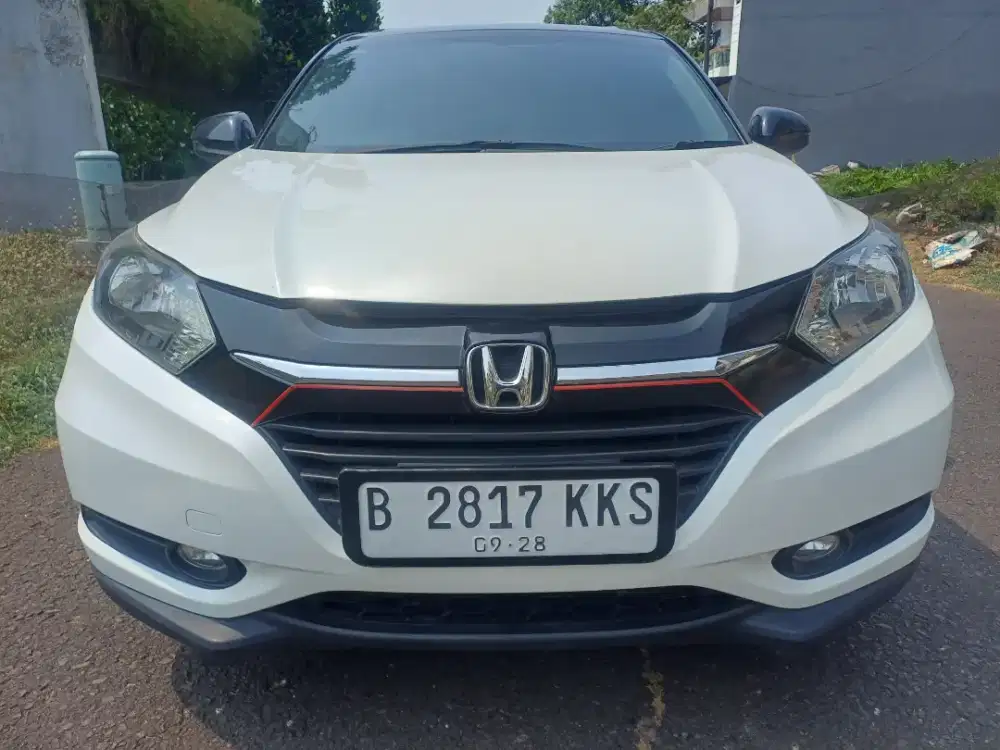 Honda HRV E A/T 2018 Putih TV Floating Tgn 1 Terawat Bagus