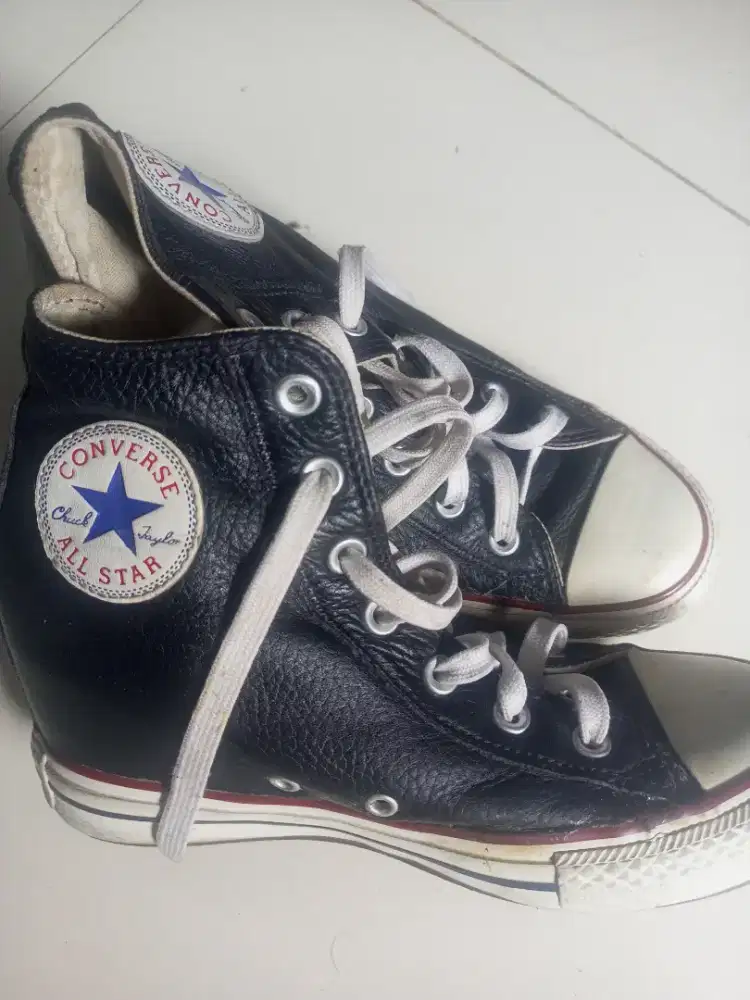 Converse women wedge leather