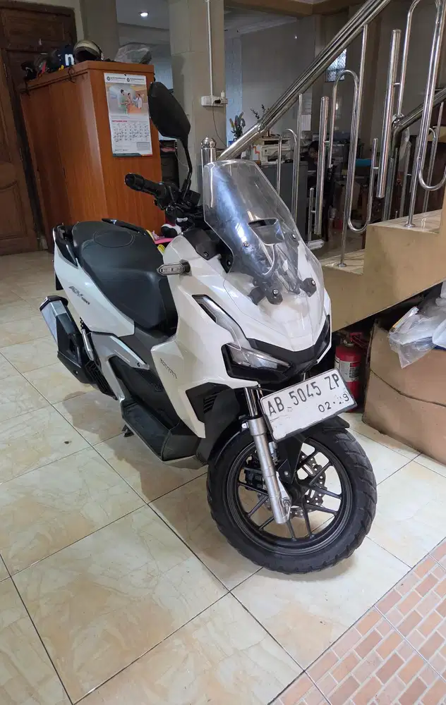 Adv 160 putih 2024 gbm kredit // tunai