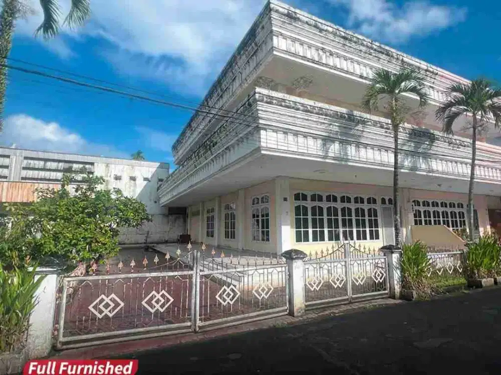 Rumah Mewah 2 Lantai Full Furnished Jl. Imam Bonjol – Pontianak Selatan