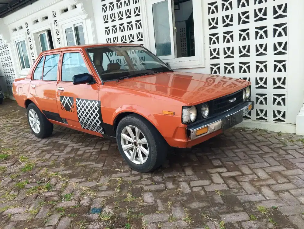 Mobil pemakaian pribadi dari baru satu nma posisi