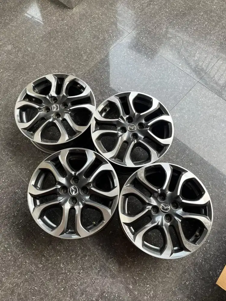 Velg mazda2 skyactiv r16 (original)