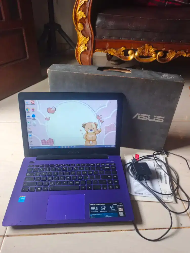 Laptop Asus Ram 8gb lengkap siap pake ktk mnus (bs nego)