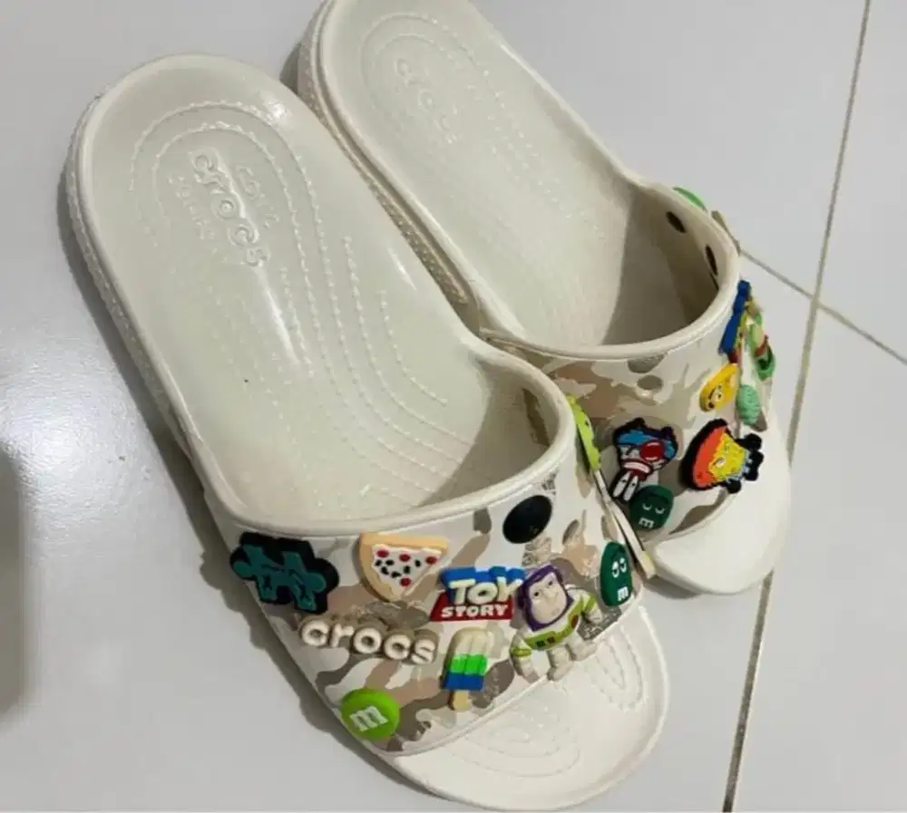 SANDAL CROCS UNISEX CEWEK COWOK BISA PAKE