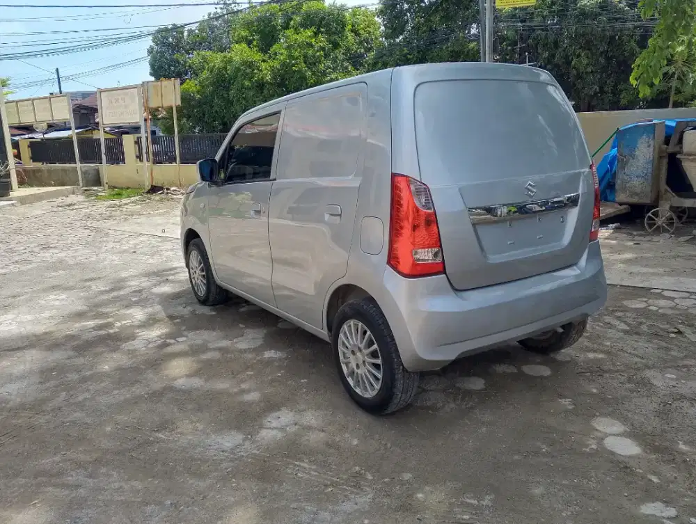Mobil pemakaian pribadi dari baru satu nma