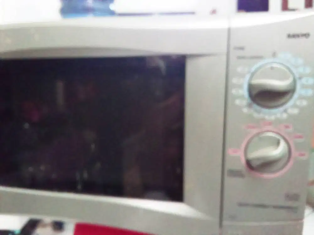 DIJUAL CEPAT MICROWAVE SANYO MODEL; EM-S1055S bekas, 800w