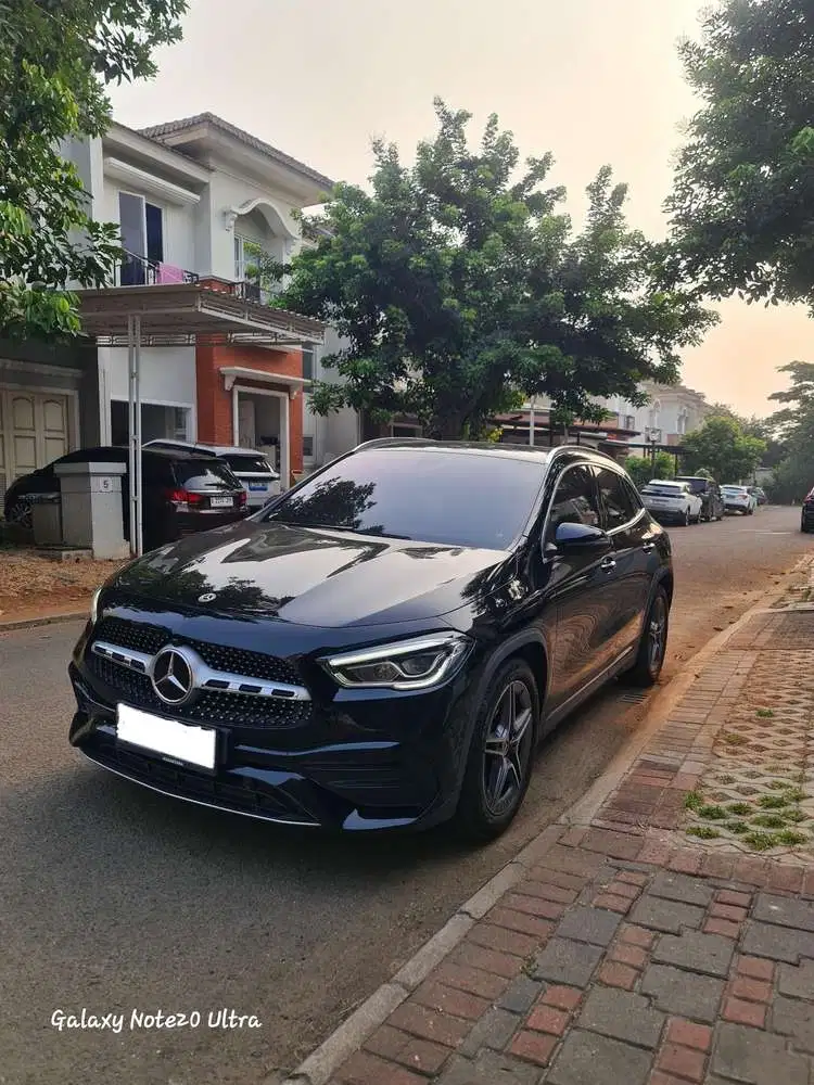 Mercedes-Benz GLA200 2021 Bensin